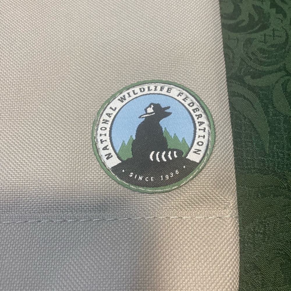 NATIONAL WILDLIFE FEDERATION SHOULDER TRAVEL BAG - Picture 2 of 5